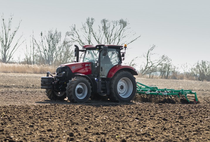 Traktorius Case IH Maxxum serija 116 - 145 AG